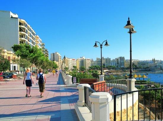 Spectacular Apartment Valletta And Harbour Views Sliema Dış mekan fotoğraf